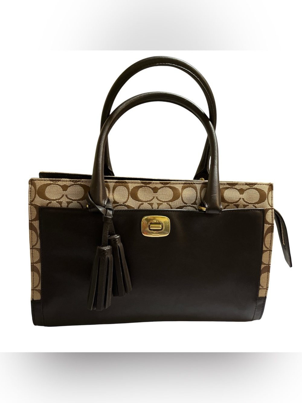 Coach Legacy Signature Chelsea Carryall Shoulder/ Handbag. Turn lock closure